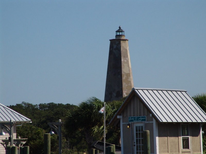 <b>Old Baldy</b>, North Carolina's oldest lighthouse (1817)