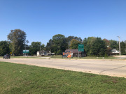 The Illinois and Hutsonville signs on this side of the river (note the 600 for population which is different from the sign half a mile south!).
