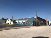 Love that mural!